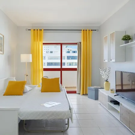Apartment Centralgarve - 1 Bedroom Near The In - Anglo Atlantico Quarteira